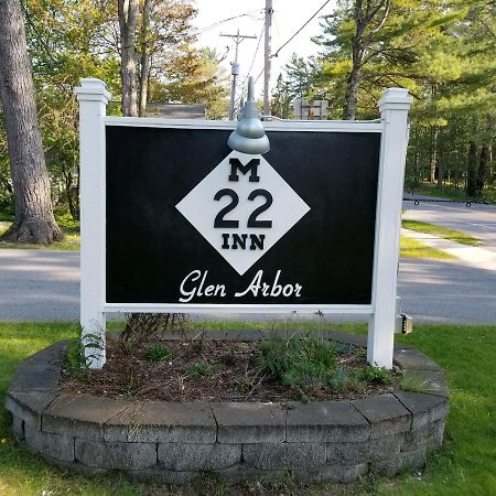 The M-22 Inn Glen Arbor Eksteriør billede