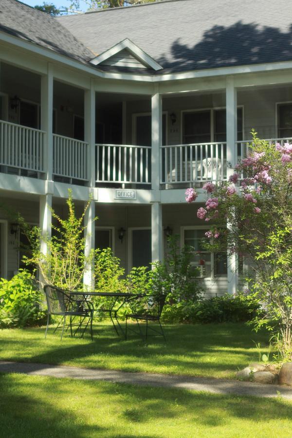 The M-22 Inn Glen Arbor Eksteriør billede