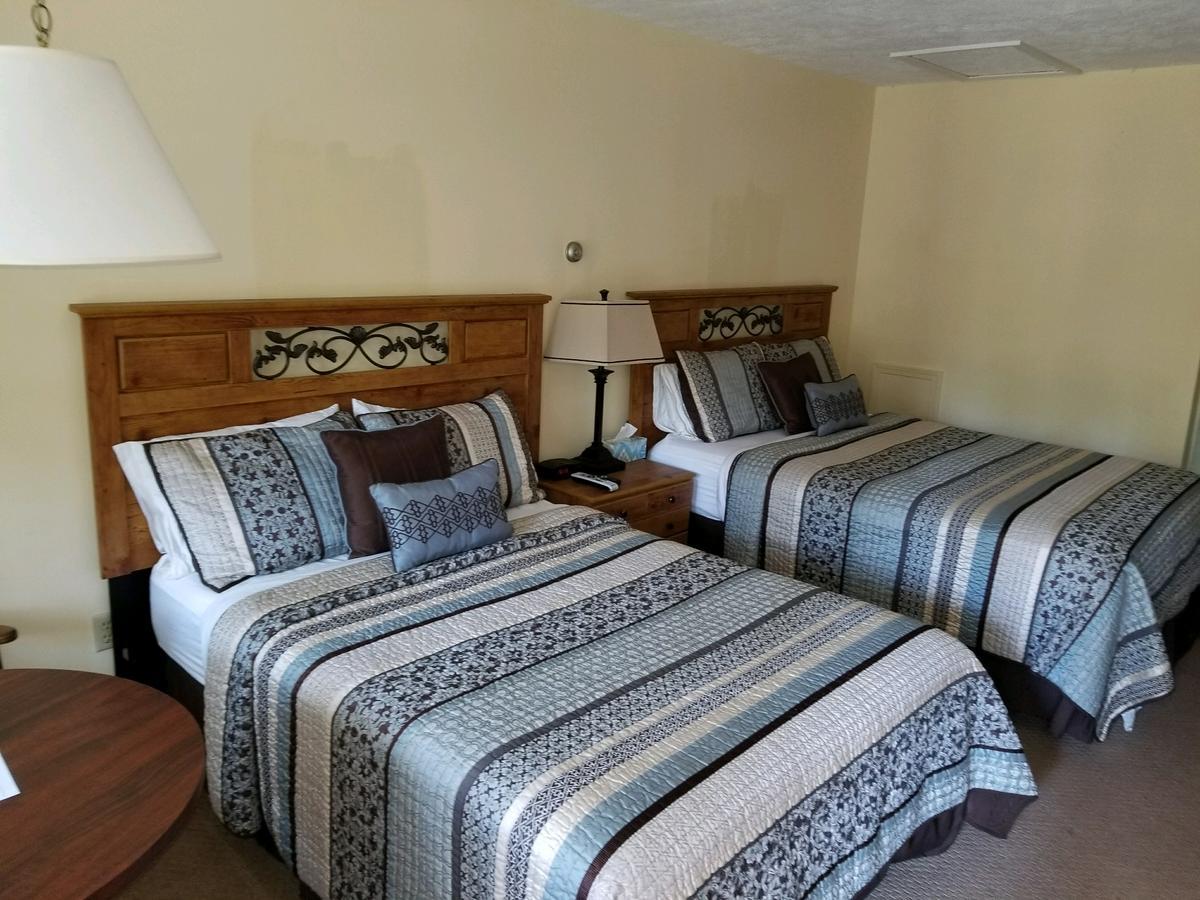 The M-22 Inn Glen Arbor Eksteriør billede